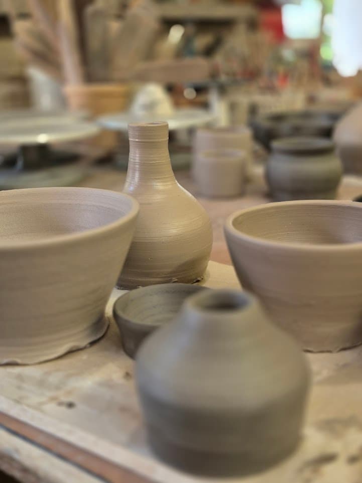 Gallery image 6 for Kształtowanie błota w ceramikę!